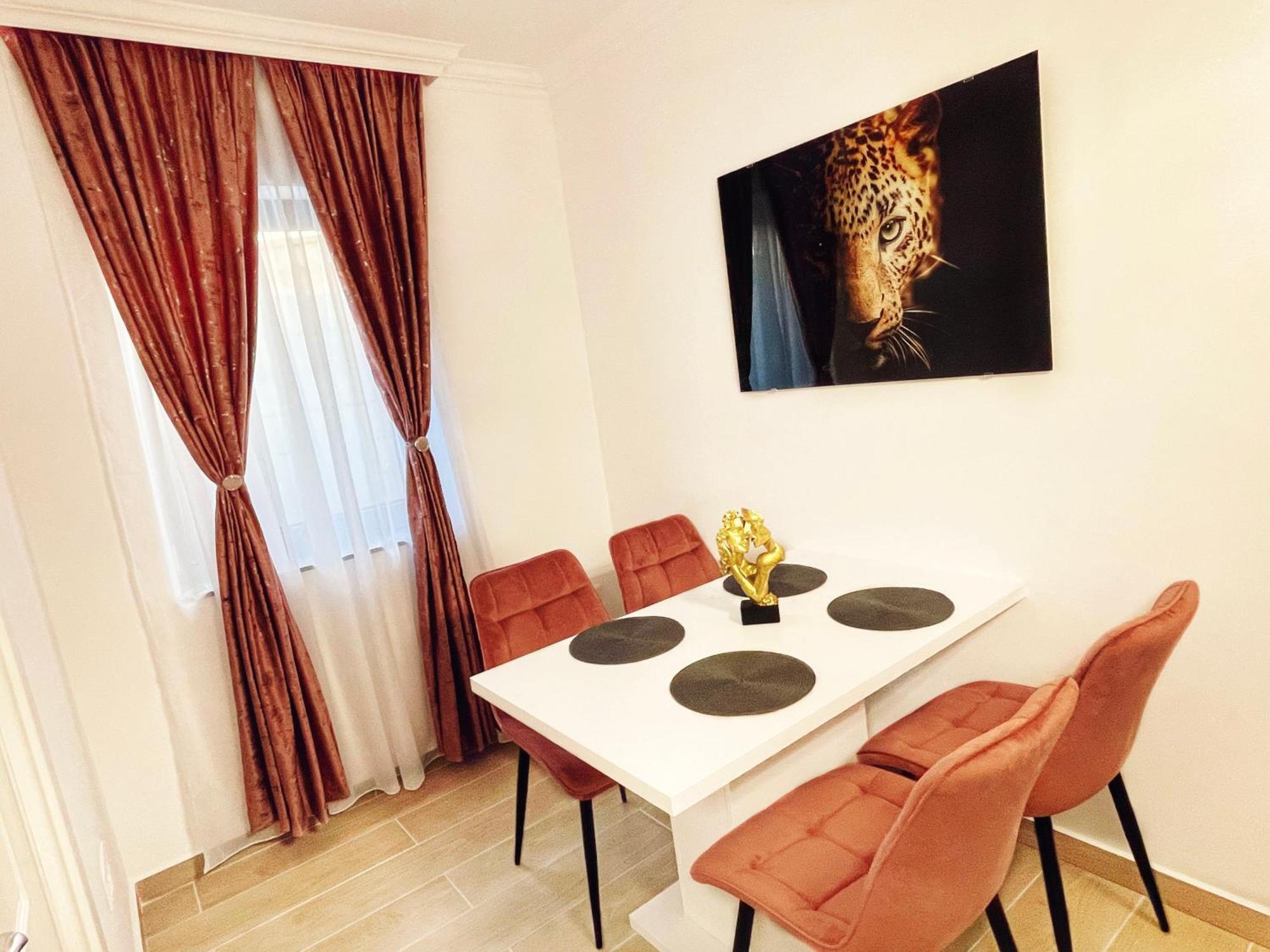 Rv Premium Apartments Arad Eksteriør bilde